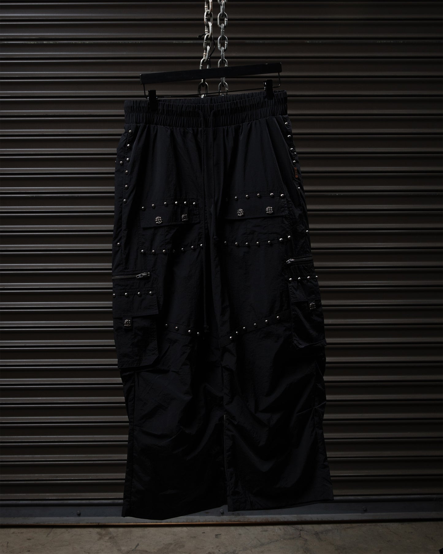 METAL RIVET NYLON PANTS