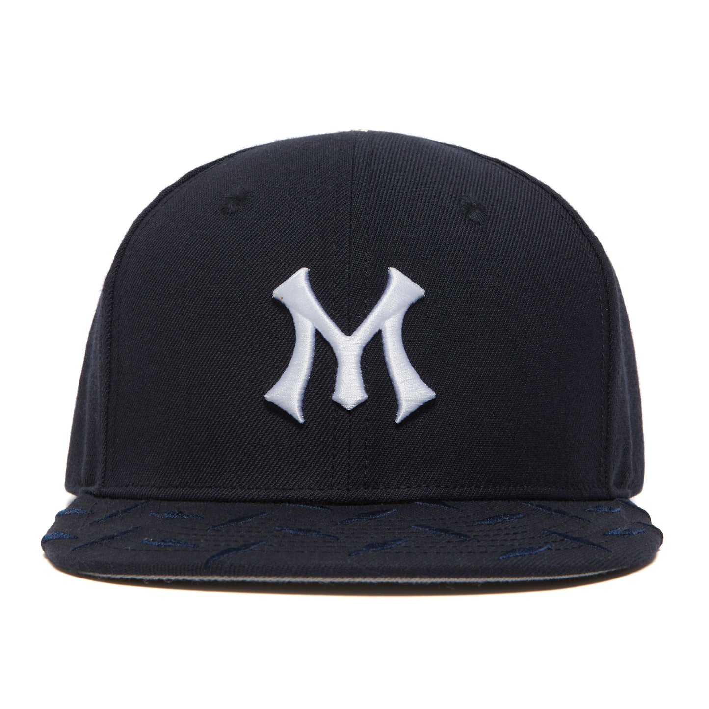 TEAM LOGO STEEL-PLATED BRIM FITTED CAP