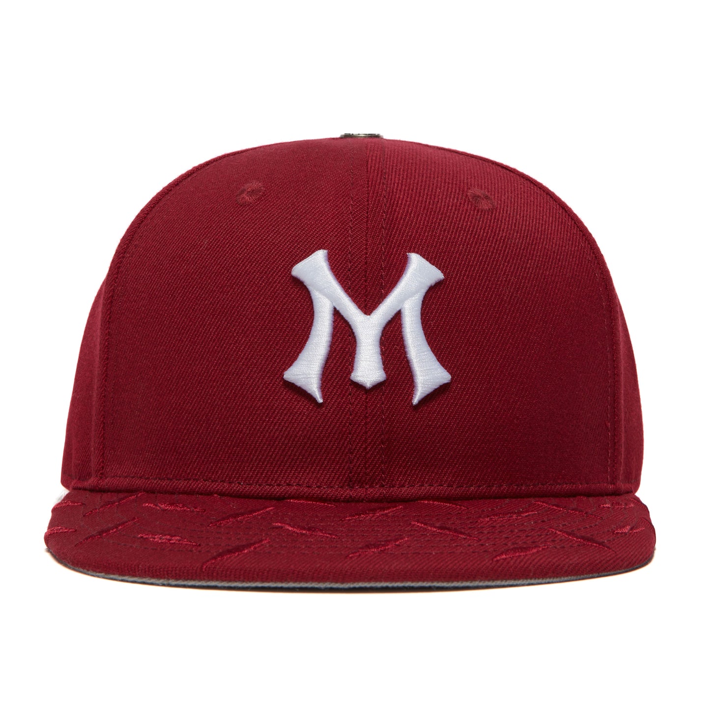 TEAM LOGO STEEL-PLATED BRIM FITTED CAP